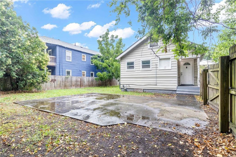 Photo 16 of 19 residential for sale in Norfolk virginia Photo 16 of 19 residential for sale in Norfolk virginia
