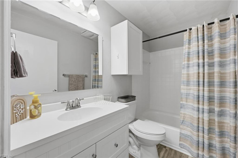 Photo 25 of 40 residential for sale in Norfolk virginia Photo 25 of 40 residential for sale in Norfolk virginia