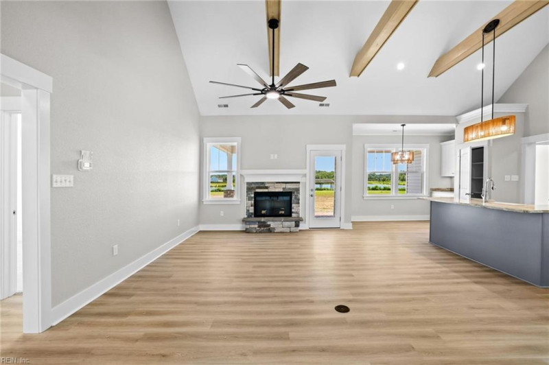 Photo 7 of 44 residential for sale in Currituck County virginia