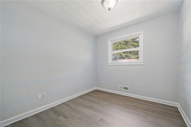 Photo 18 of 27 residential for sale in Portsmouth virginia Photo 18 of 27 residential for sale in Portsmouth virginia