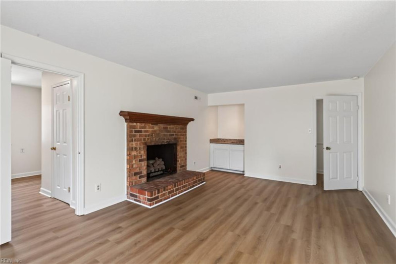 Photo 23 of 50 residential for sale in Virginia Beach virginia