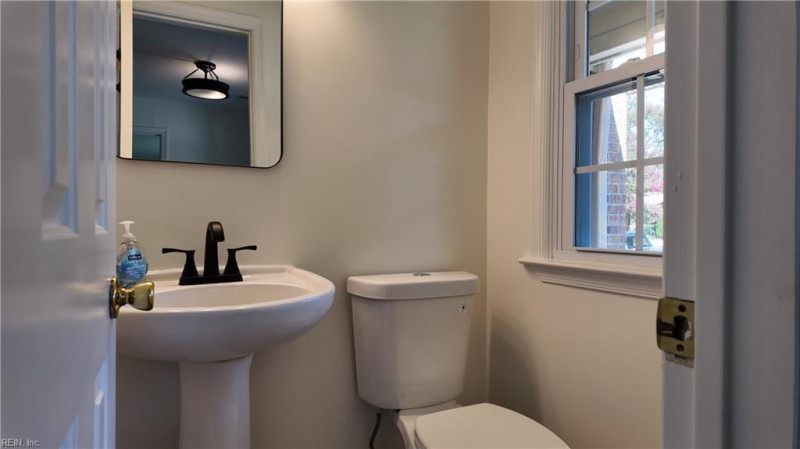 Photo 31 of 50 residential for sale in Virginia Beach virginia