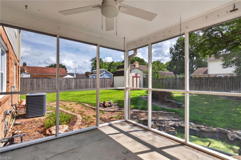 Photo 4 of 50 residential for sale in Virginia Beach virginia