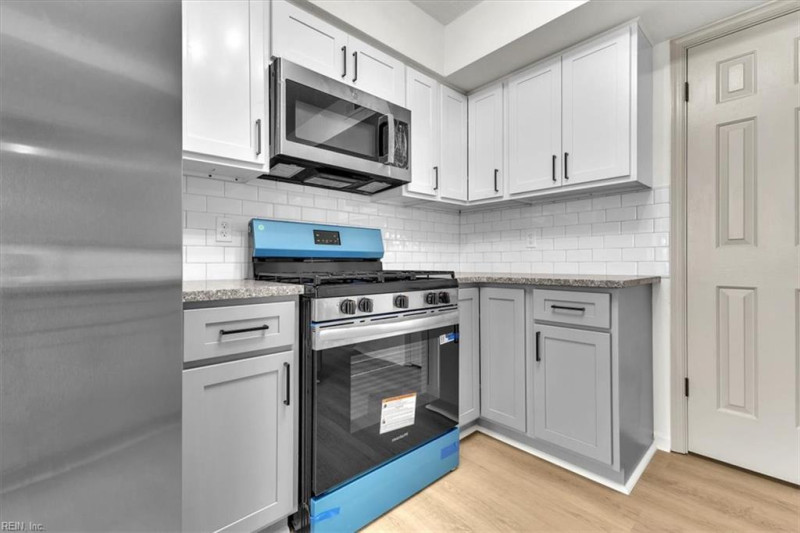 Photo 13 of 40 residential for sale in Virginia Beach virginia