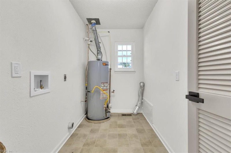 Photo 35 of 40 residential for sale in Virginia Beach virginia