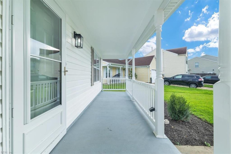 Photo 4 of 40 residential for sale in Virginia Beach virginia