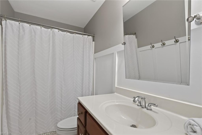 Photo 22 of 32 residential for sale in Chesapeake virginia