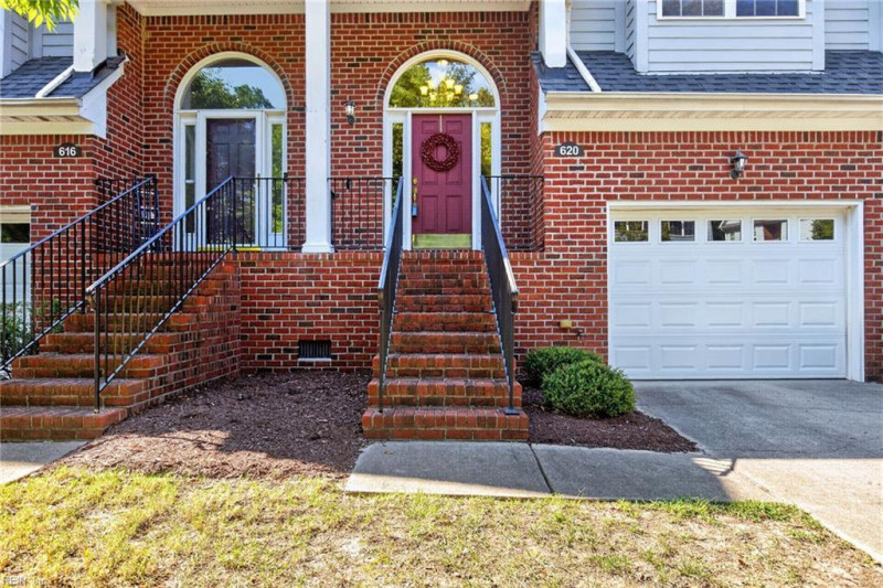 Photo 31 of 32 residential for sale in Chesapeake virginia