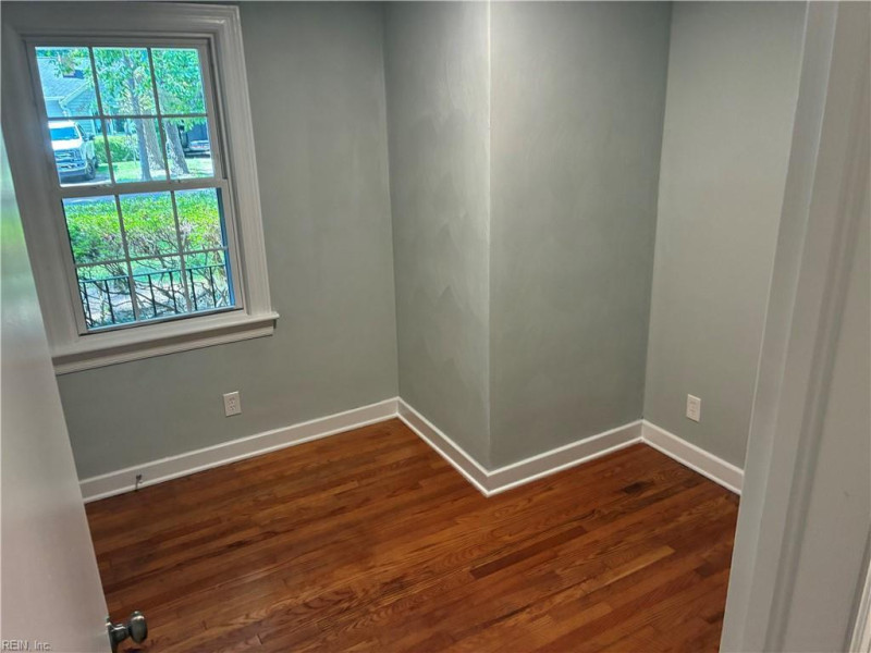 Photo 7 of 13 residential for sale in Norfolk virginia Photo 7 of 13 residential for sale in Norfolk virginia