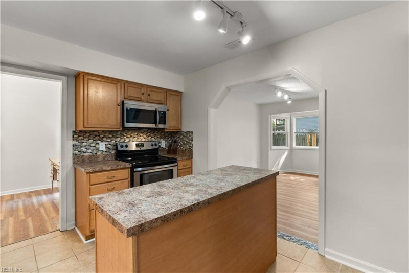 Photo 15 of 50 residential for sale in Virginia Beach virginia