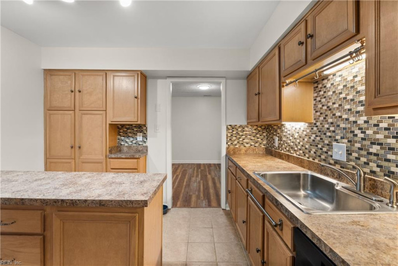Photo 19 of 50 residential for sale in Virginia Beach virginia
