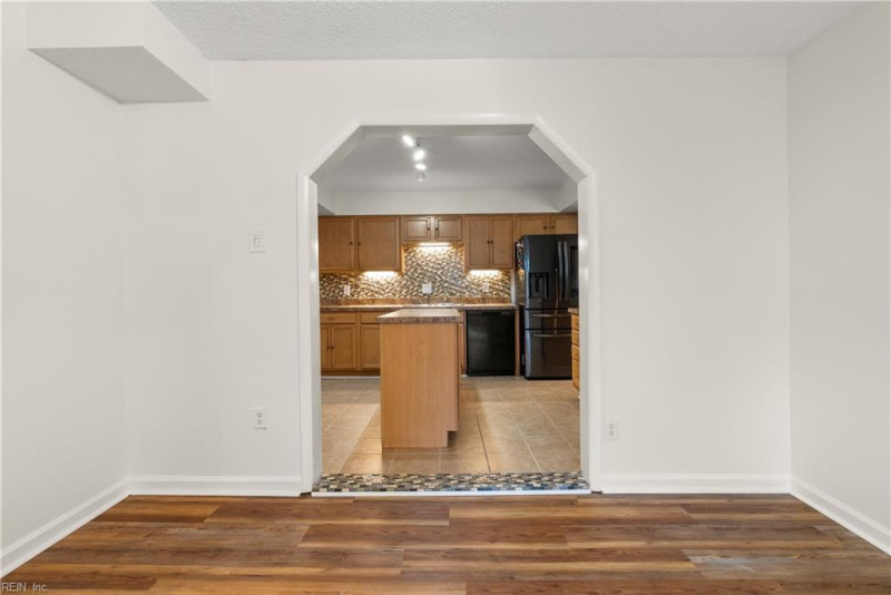 Photo 20 of 50 residential for sale in Virginia Beach virginia