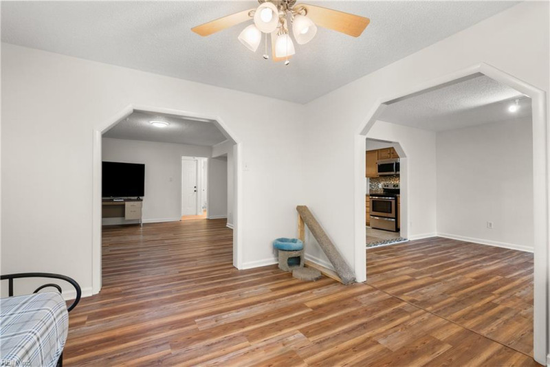 Photo 31 of 50 residential for sale in Virginia Beach virginia