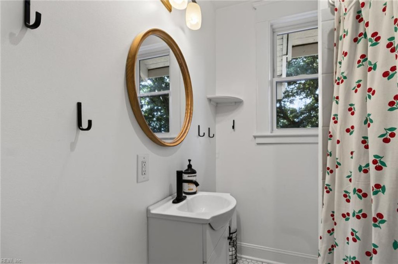 Photo 18 of 50 residential for sale in Norfolk virginia Photo 18 of 50 residential for sale in Norfolk virginia