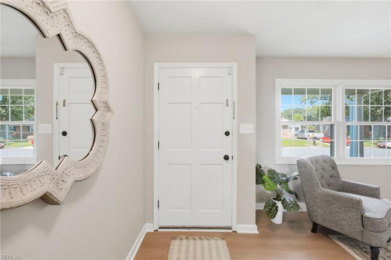 Photo 4 of 41 residential for sale in Chesapeake virginia Photo 4 of 41 residential for sale in Chesapeake virginia