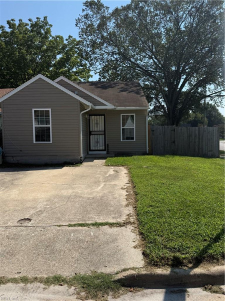 Photo 4 of 4 residential for sale in Virginia Beach virginia
