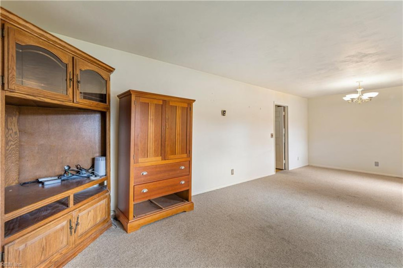 Photo 7 of 13 residential for sale in Chesapeake virginia Photo 7 of 13 residential for sale in Chesapeake virginia