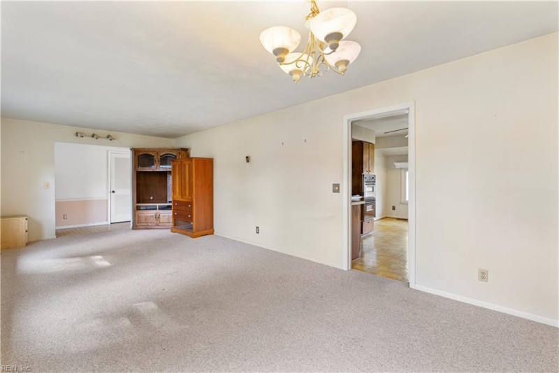 Photo 8 of 13 residential for sale in Chesapeake virginia Photo 8 of 13 residential for sale in Chesapeake virginia