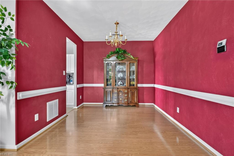Photo 10 of 26 residential for sale in Suffolk virginia