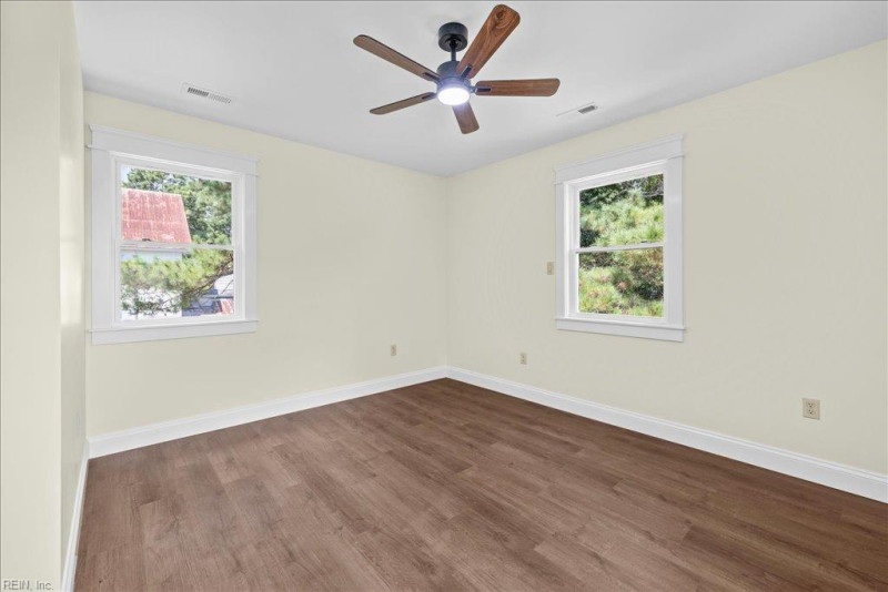 Photo 23 of 44 residential for sale in Accomack County virginia