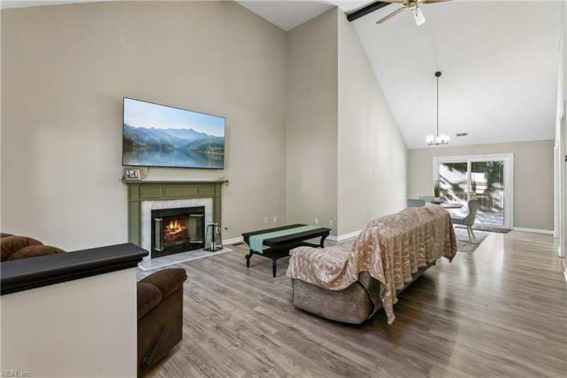 Photo 7 of 41 residential for sale in York County virginia