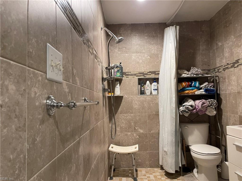 Photo 10 of 11 residential for sale in Virginia Beach virginia