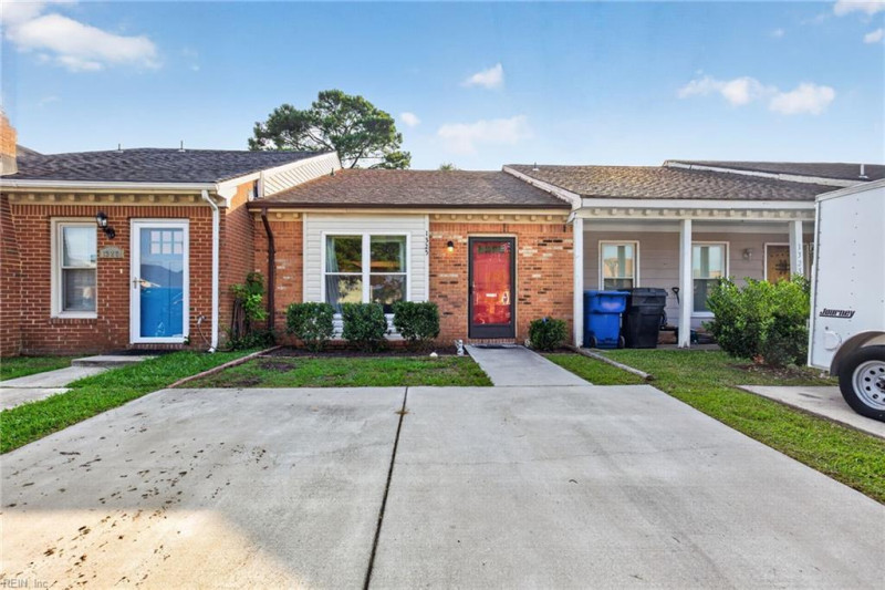 Photo 1 of 26 residential for sale in Virginia Beach virginia