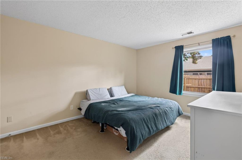 Photo 12 of 26 residential for sale in Virginia Beach virginia
