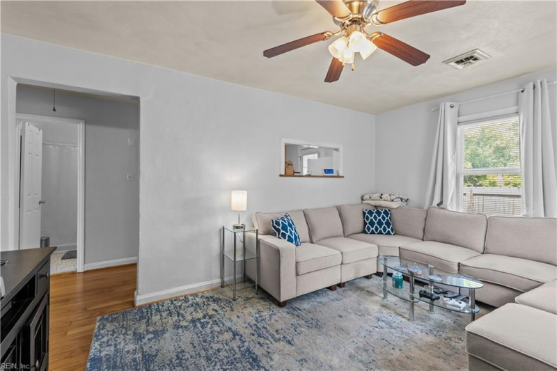 Photo 3 of 31 residential for sale in Portsmouth virginia Photo 3 of 31 residential for sale in Portsmouth virginia