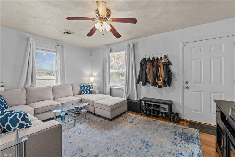 Photo 5 of 31 residential for sale in Portsmouth virginia Photo 5 of 31 residential for sale in Portsmouth virginia