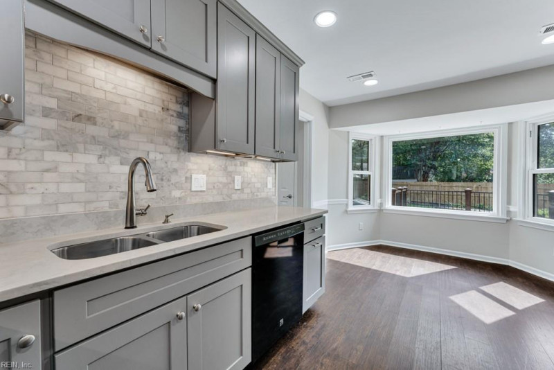 Photo 10 of 42 residential for sale in Virginia Beach virginia
