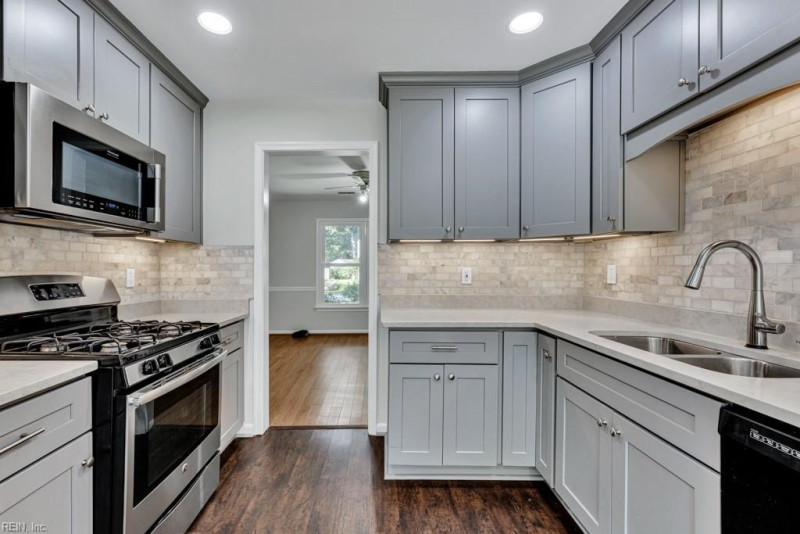 Photo 13 of 42 residential for sale in Virginia Beach virginia