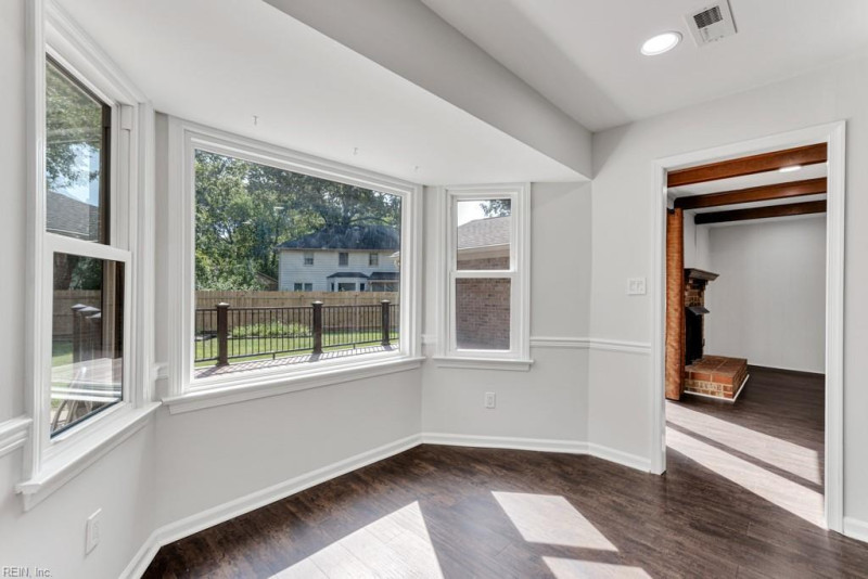 Photo 14 of 42 residential for sale in Virginia Beach virginia