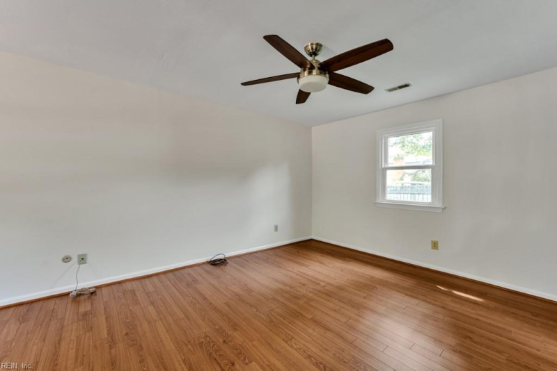 Photo 19 of 42 residential for sale in Virginia Beach virginia