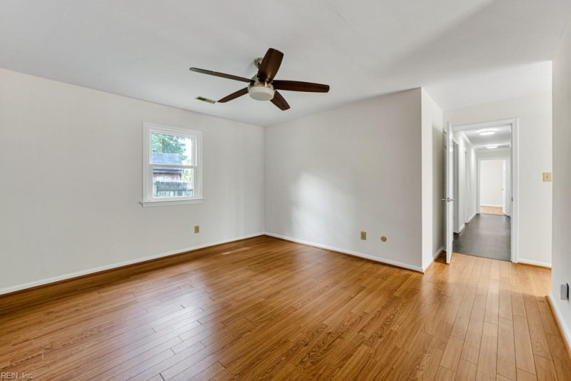 Photo 21 of 42 residential for sale in Virginia Beach virginia