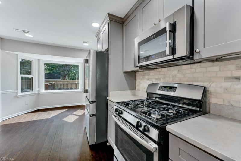 Photo 9 of 42 residential for sale in Virginia Beach virginia