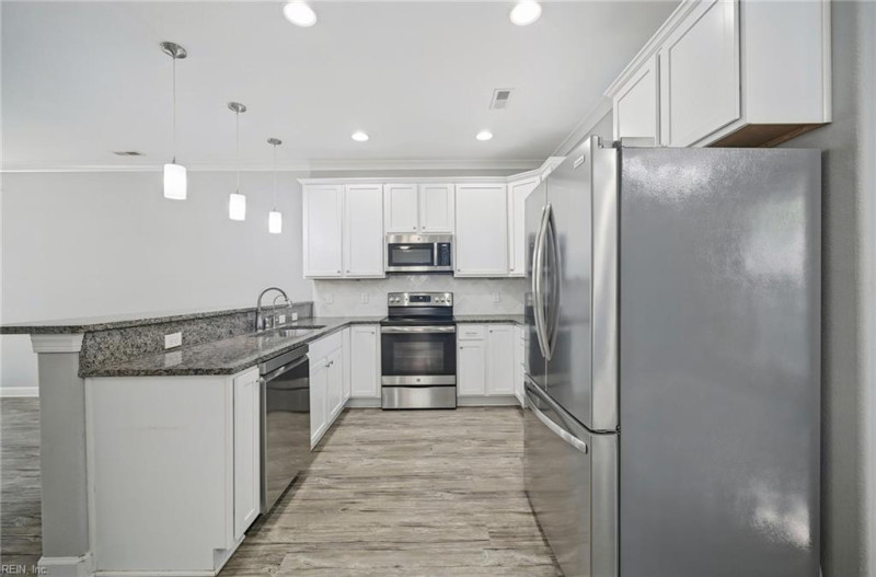 Photo 12 of 41 residential for sale in Norfolk virginia