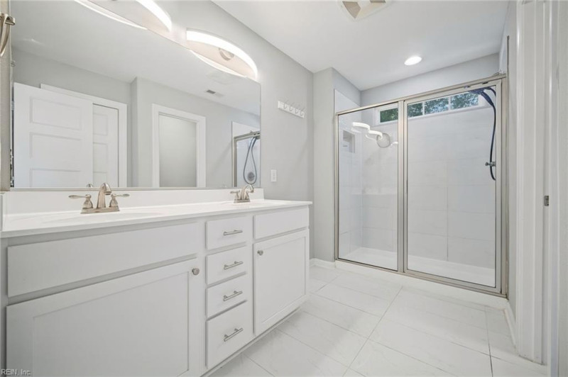 Photo 32 of 41 residential for sale in Norfolk virginia