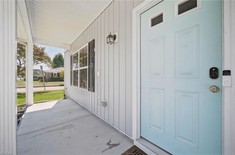 Photo 4 of 41 residential for sale in Norfolk virginia