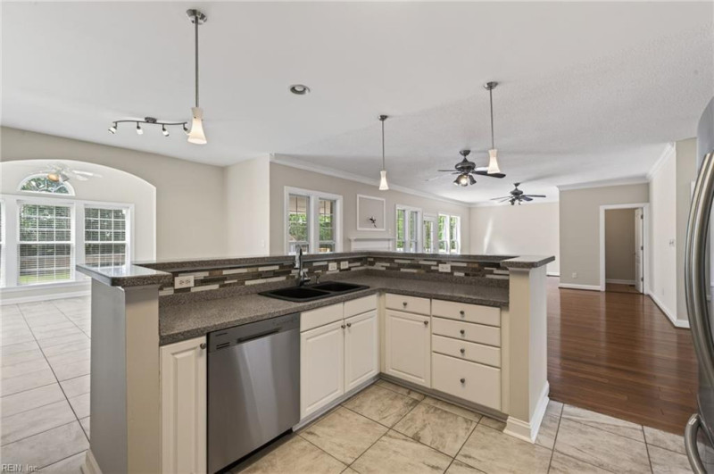 Photo 10 of 50 residential for sale in Moyock virginia