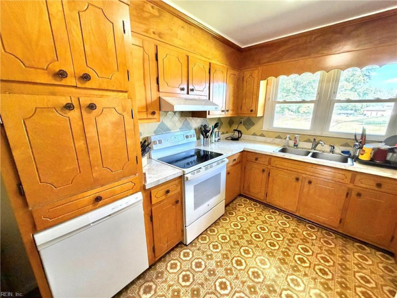 Photo 14 of 50 residential for sale in Suffolk virginia Photo 14 of 50 residential for sale in Suffolk virginia