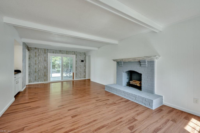 Photo 18 of 42 residential for sale in Virginia Beach virginia