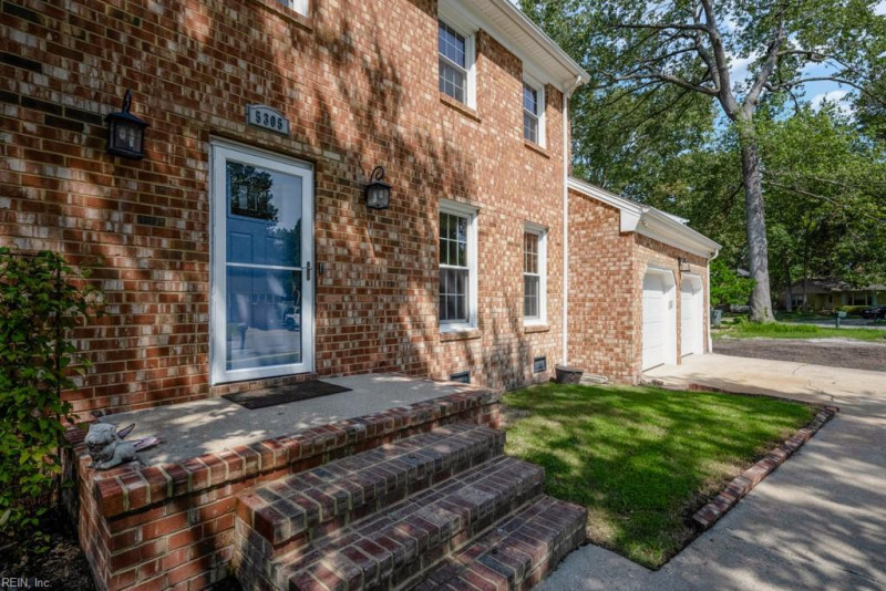 Photo 2 of 42 residential for sale in Virginia Beach virginia