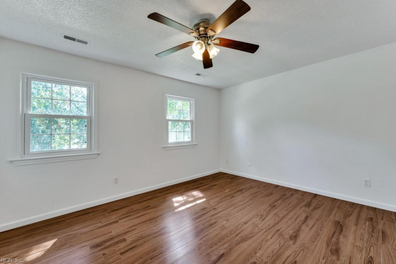 Photo 26 of 42 residential for sale in Virginia Beach virginia