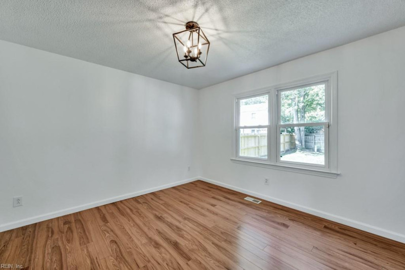 Photo 7 of 42 residential for sale in Virginia Beach virginia