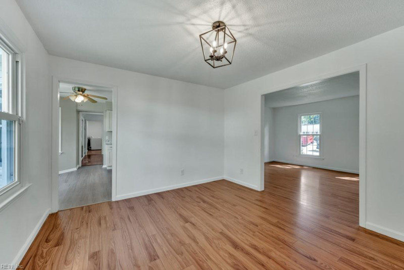 Photo 8 of 42 residential for sale in Virginia Beach virginia