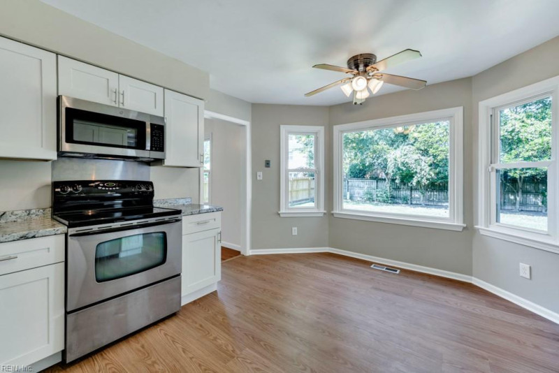 Photo 9 of 42 residential for sale in Virginia Beach virginia