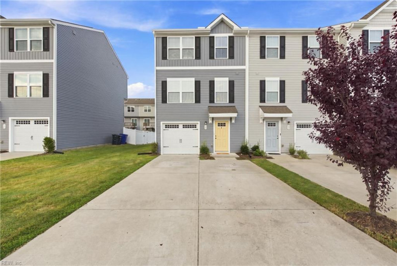Photo 1 of 39 residential for sale in Suffolk virginia