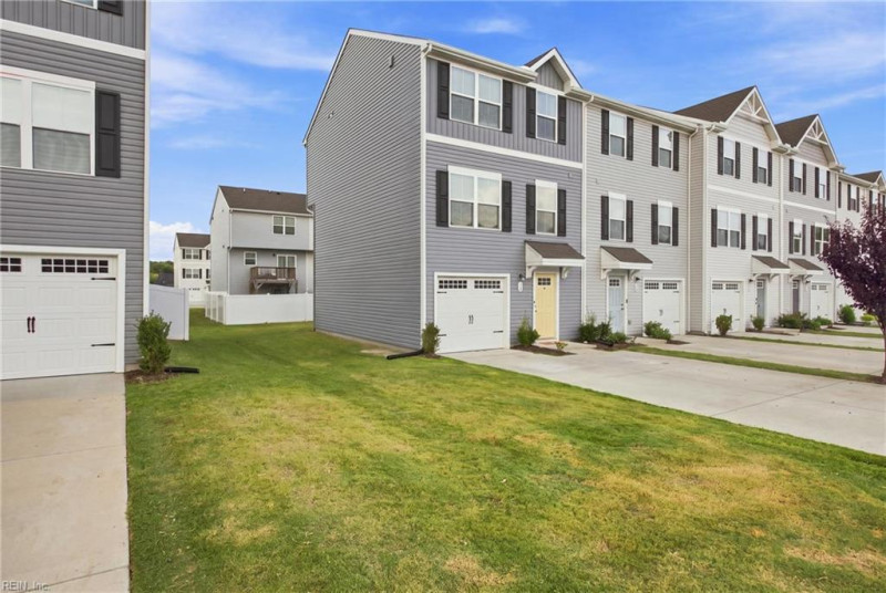 Photo 34 of 39 residential for sale in Suffolk virginia