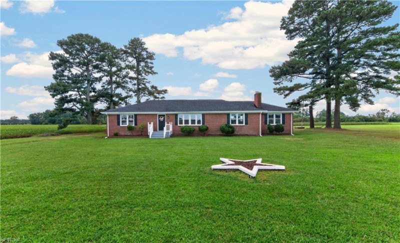 Photo 2 of 40 residential for sale in Suffolk virginia